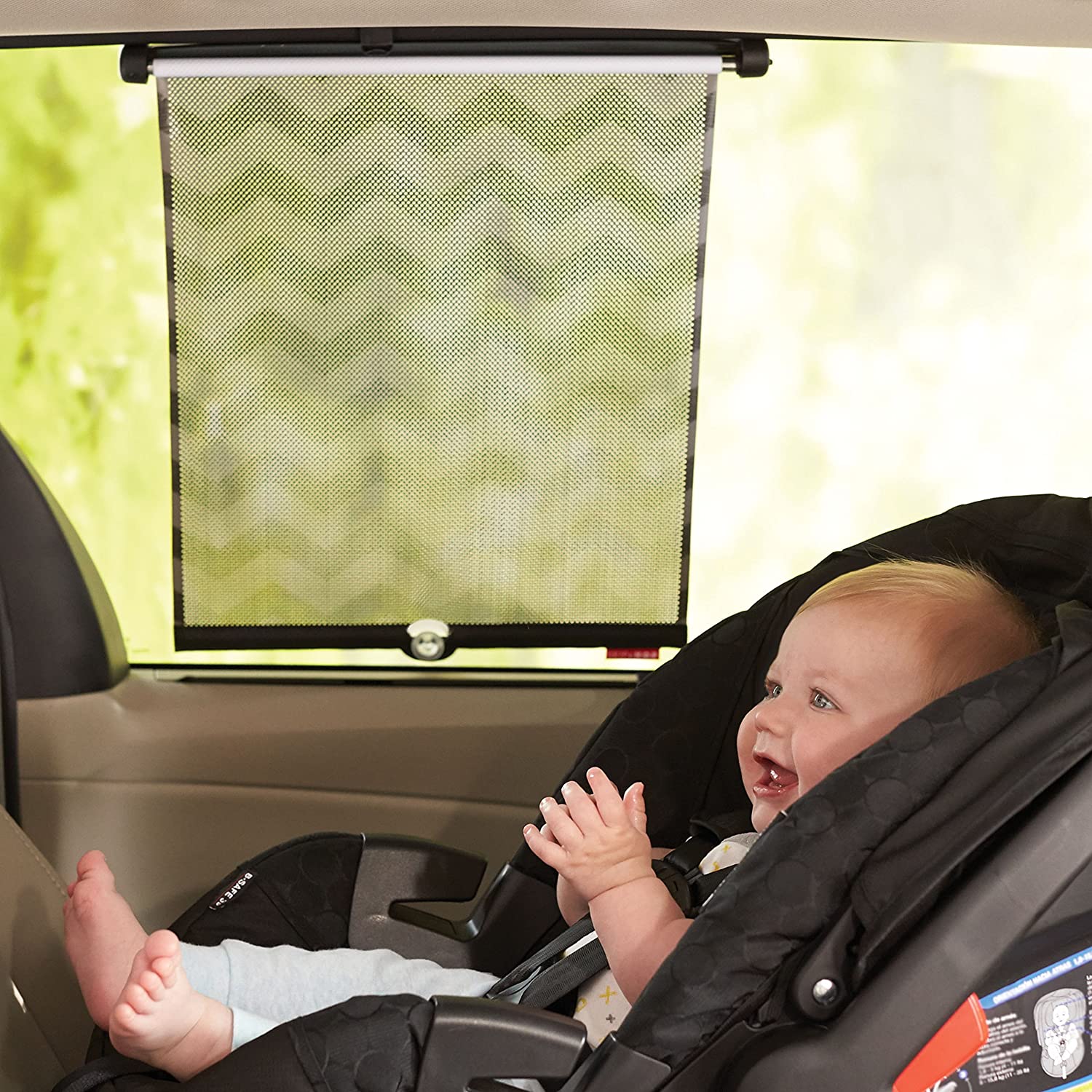 Protetor Solar para carro - 7 acessórios importantes para o bebê no carro